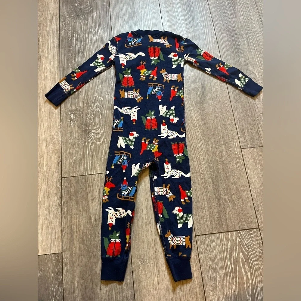 Hanna Andersson Zip Sleeper In Organic Cotton Bundled up Pups winter/holiday 3T